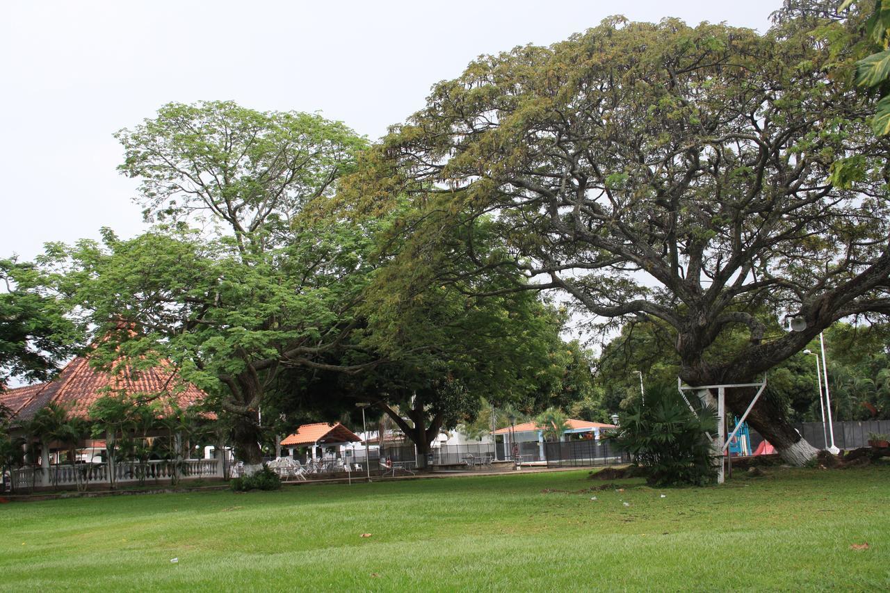 Hotel Club Campestre De Neiva Neiva  Esterno foto